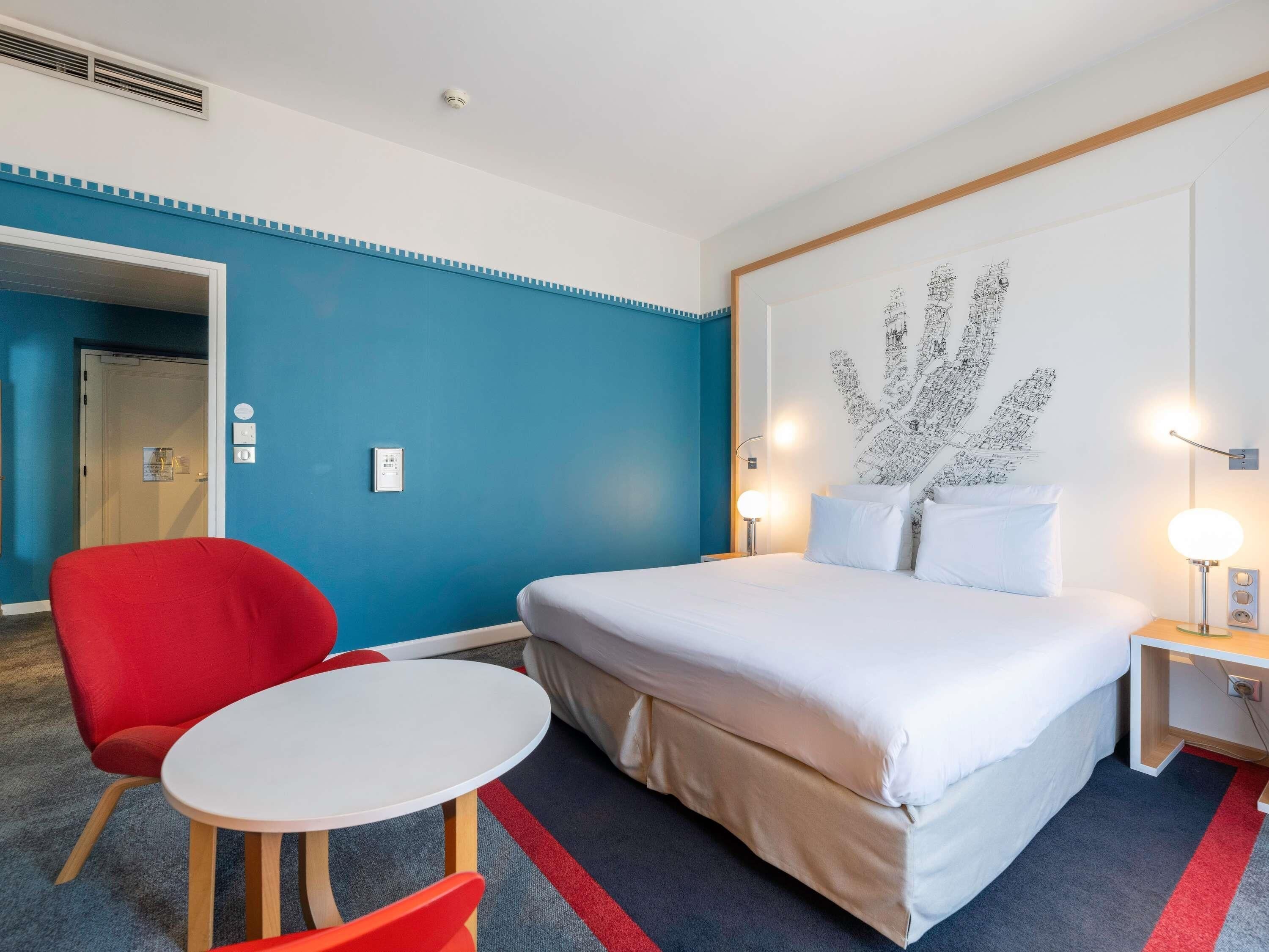 Premium bedding, pillowtop beds, in-room safe, blackout drapes