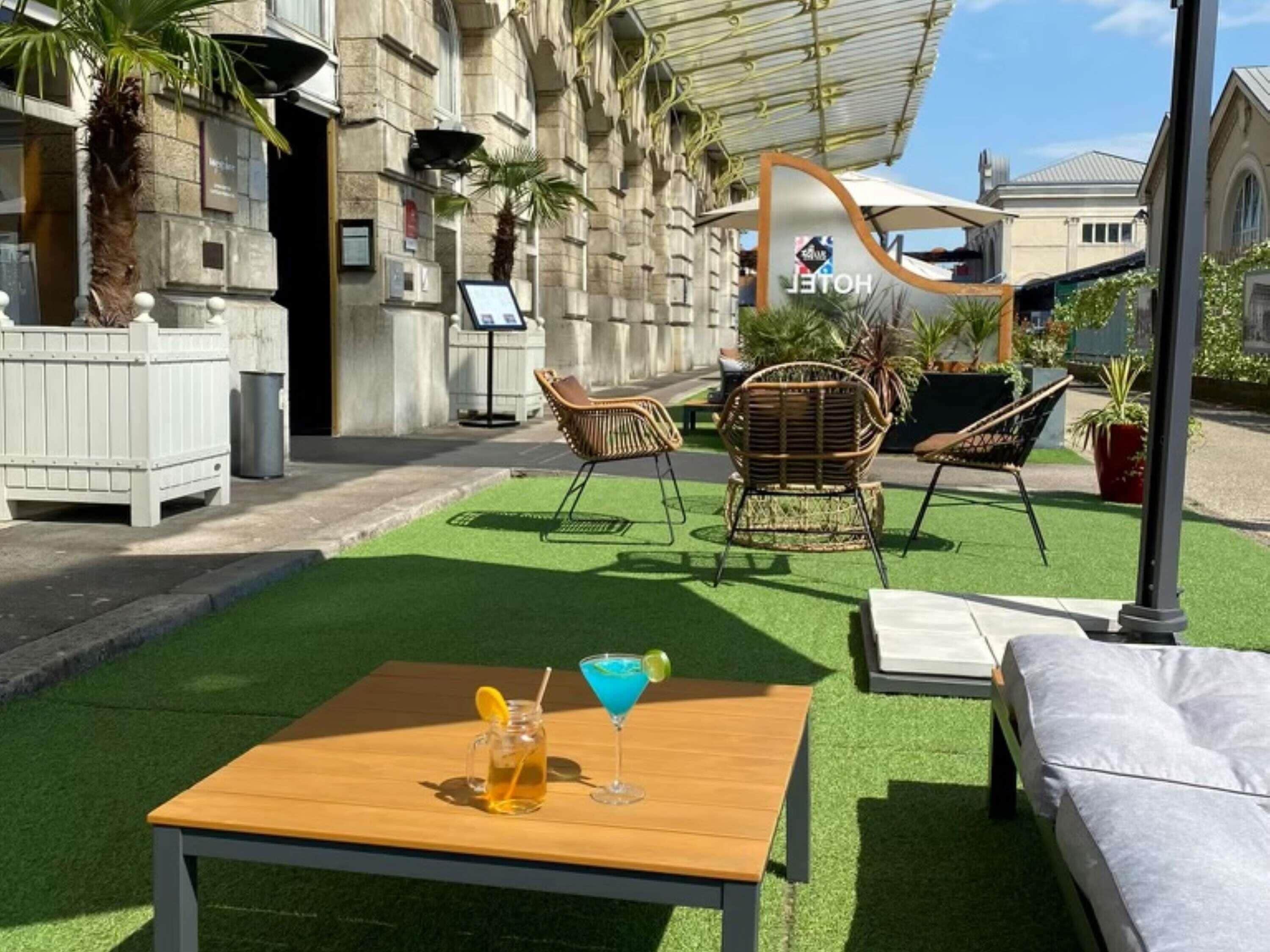 Bar (en la propiedad)