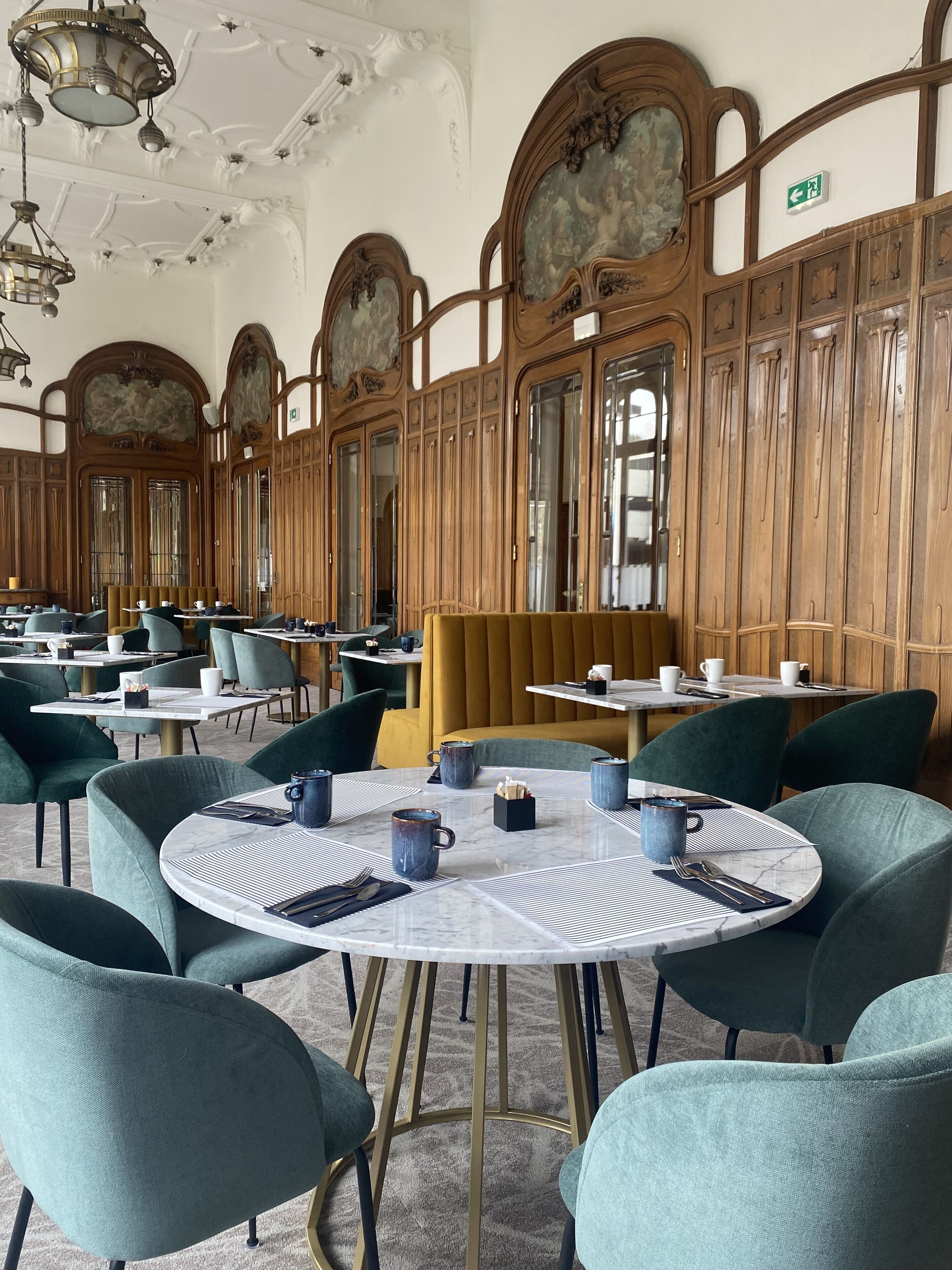 daily buffet breakfast (eur 19.50 per person)