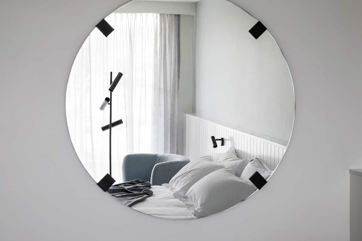 Pillow-top beds, minibar, in-room safe, laptop workspace