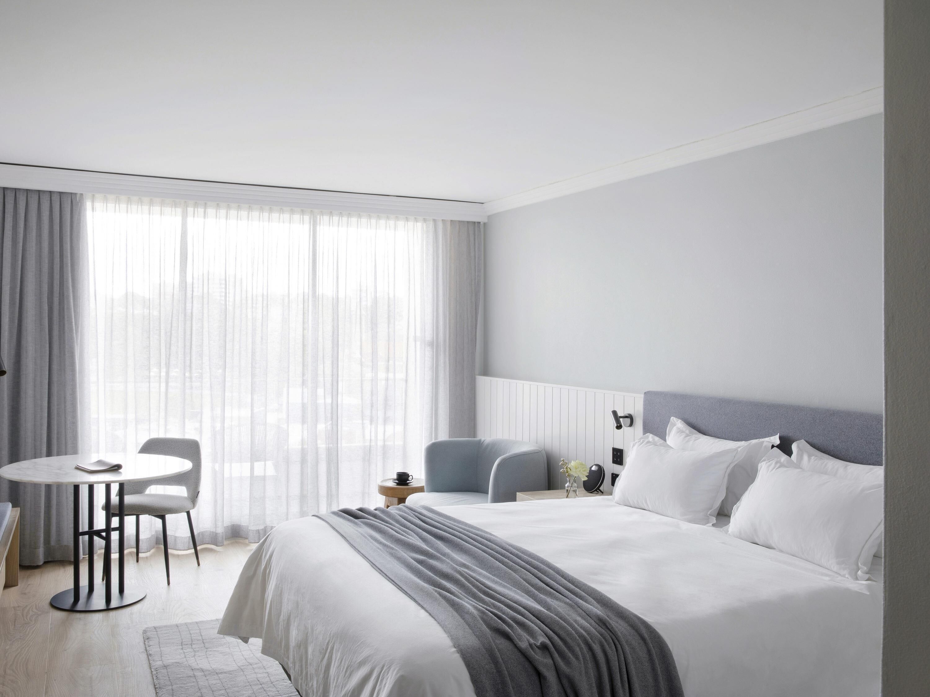 Deluxe Room, 1 King Bed