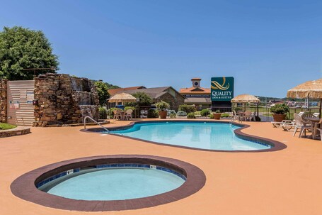 Quality Inn Suites Sevierville Pigeon Forge - Image 18