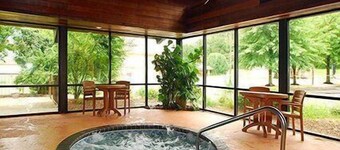 Quality Inn & Suites Sevierville - Pigeon Forge