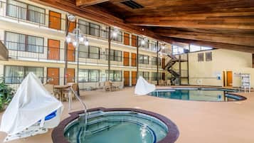 Alberca al aire libre por temporada