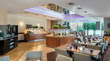 Colazione a buffet a pagamento, servita tutte le mattine