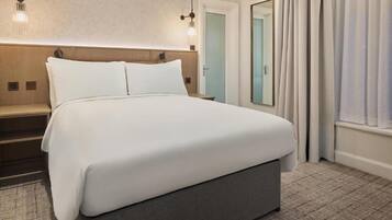 Deluxe Room (Newly refurbished) | Ropa de cama de alta calidad y caja de seguridad en la habitación