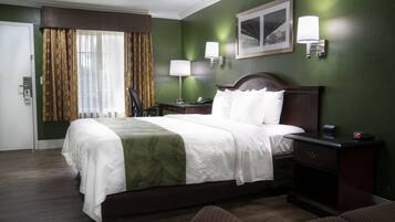 Standard Room, 1 King Bed, Smoking | Premium bedding, in-room safe, laptop workspace, blackout drapes