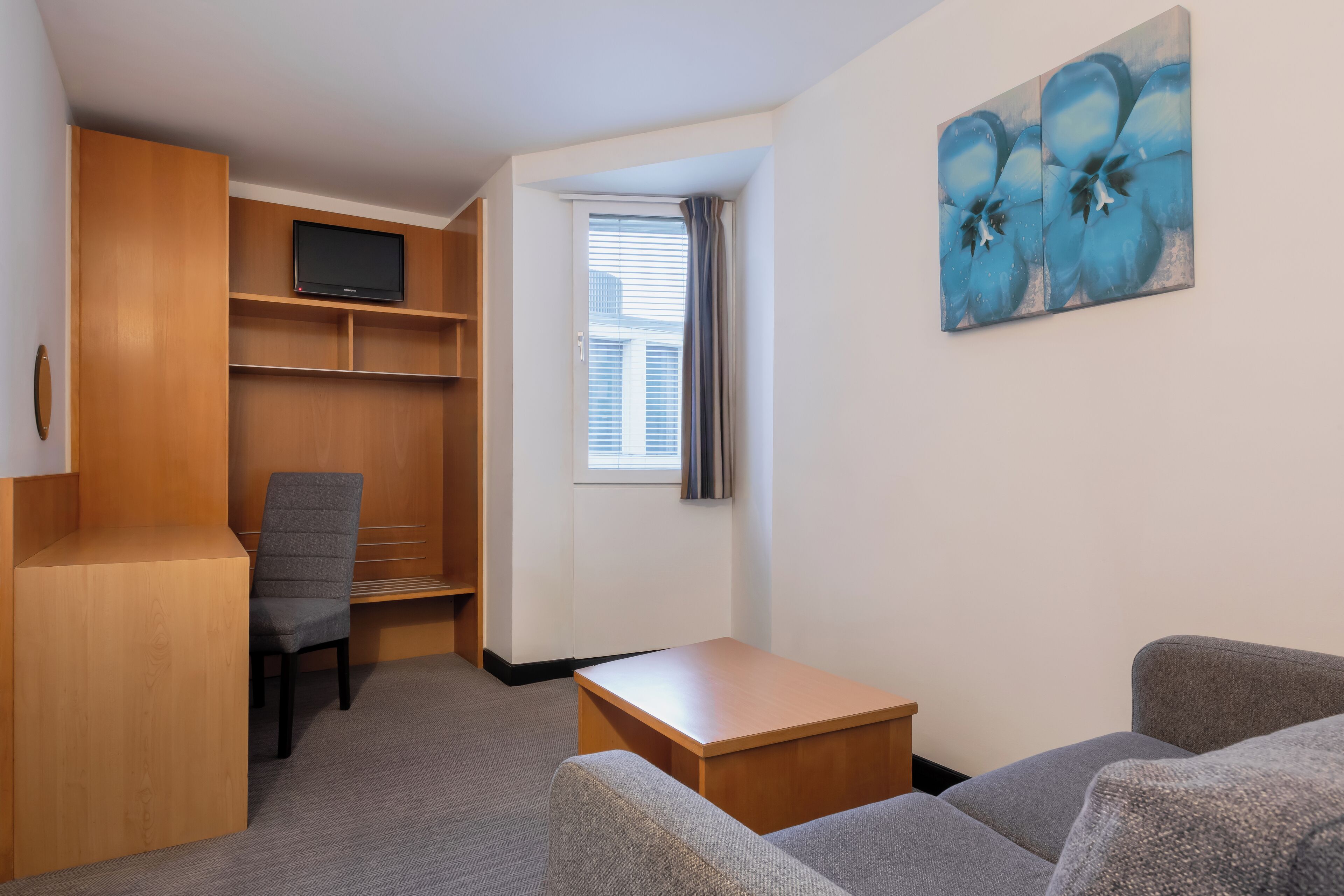 Superior Double Room | In-room safe, desk, free WiFi, bed sheets
