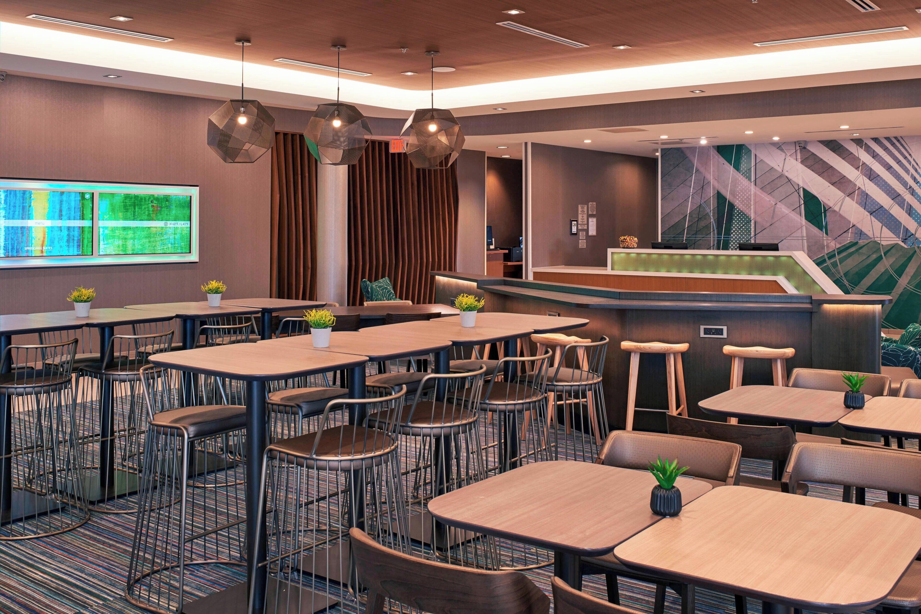 free daily continental breakfast