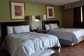 Standard Double Room | 1 bedroom, in-room safe, individually decorated, individually furnished - Bellevue Hotel & Suites (Bellevue)