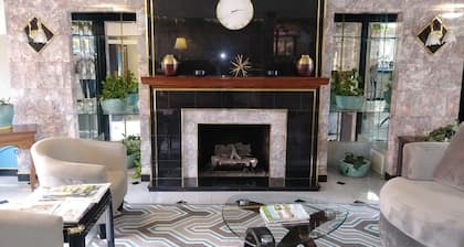 Bellevue Hotel & Suites