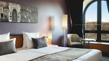 Deluxe Double Room | In-room safe, desk, free WiFi, bed sheets