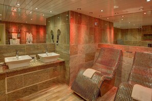 Suite, 1 King Bed | Bathroom