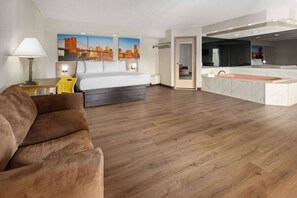 Suite, 1 King Bed, Smoking | Jetted bathtub