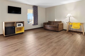 Suite, 1 cama King size, para fumadores | Tina de hidromasaje