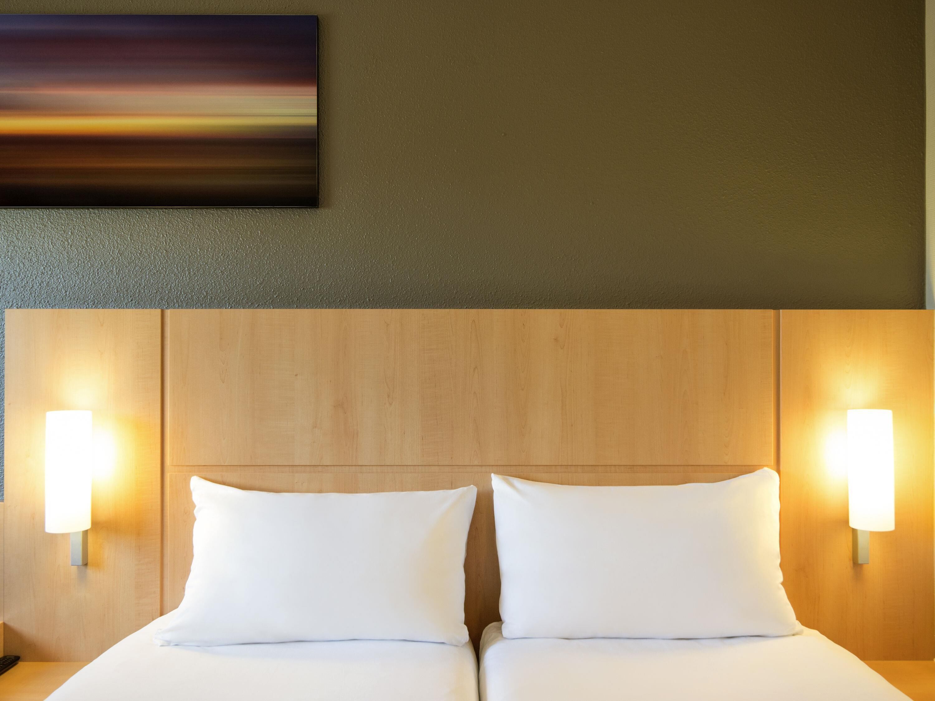 In-room safe, desk, soundproofing, iron/ironing board