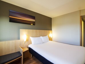 In-room safe, desk, soundproofing, iron/ironing board