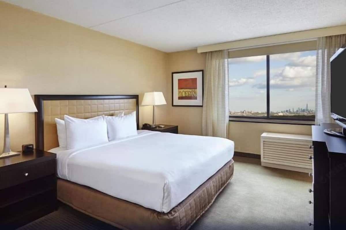 Ylelliset vuodevaatteet, pillowtop-patjalliset sängyt