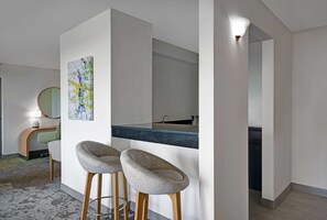 Suite presidencial | Cuina privada | Microones i cafetera i tetera 