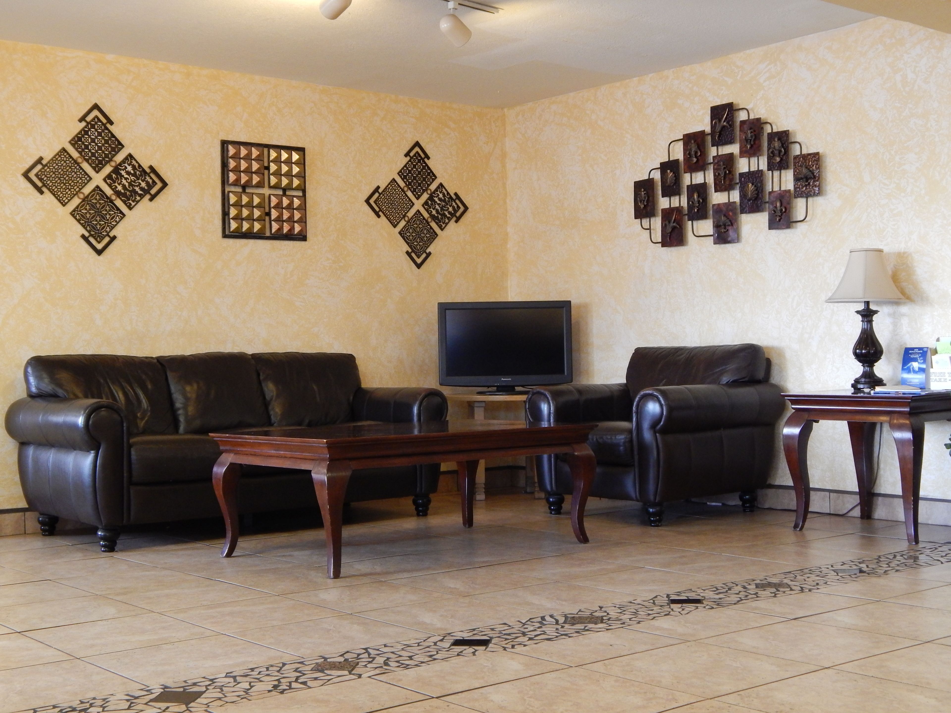 Tree inn & Suites Albuquerque — photo 14