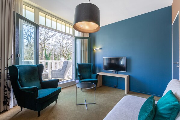 1 bedroom, minibar, in-room safe, desk