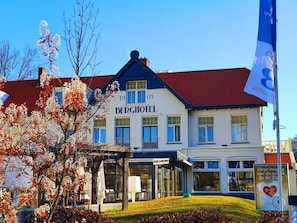Esterni