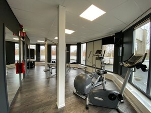 Work out in style with state-of-the-art equipment and expansive views.