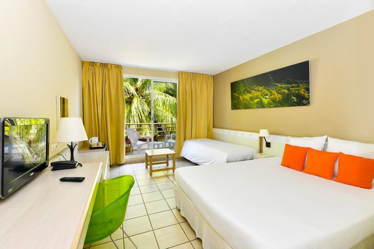 Ropa de cama de alta calidad y minibar