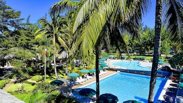 2 outdoor pools, pool umbrellas, sun loungers