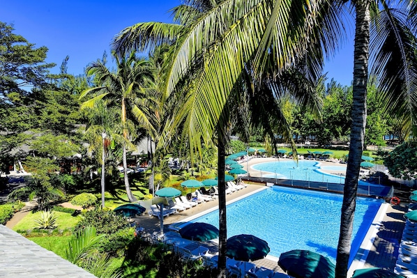 2 outdoor pools, pool umbrellas, sun loungers