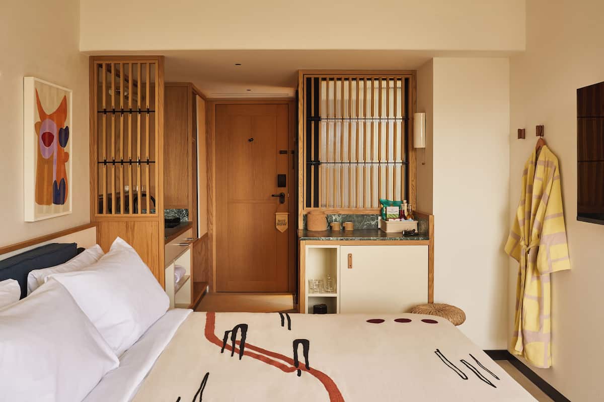 Habitación, 1 cama King size, vista al mar | Ropa de cama de alta calidad y minibar