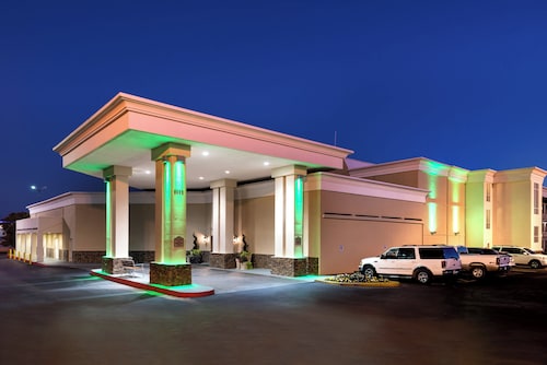 Holiday Inn Hotel & Suites Oklahoma City North by IHG