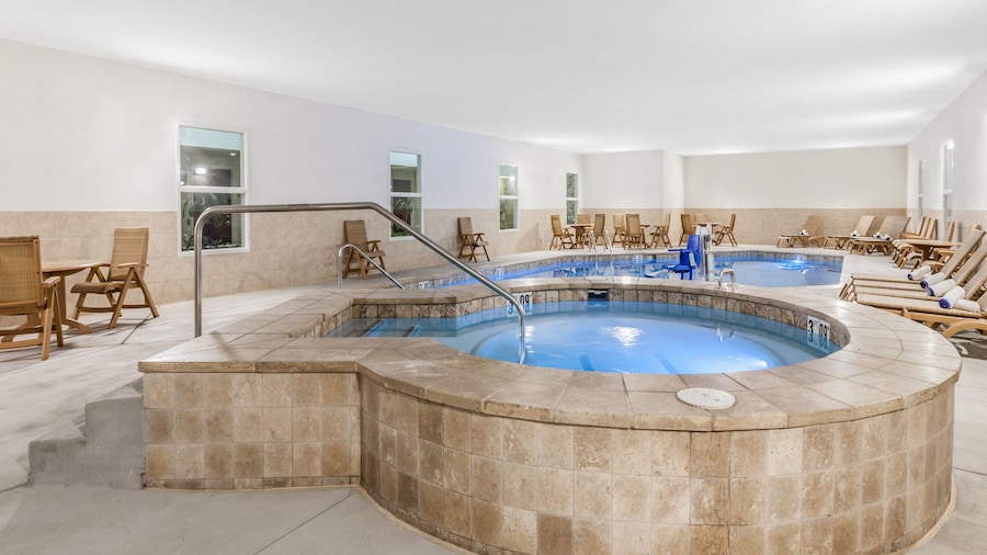 Holiday Inn Hotel & Suites Oklahoma City North by IHG