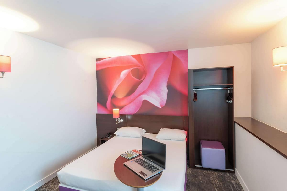 Standard Room, 1 Double Bed