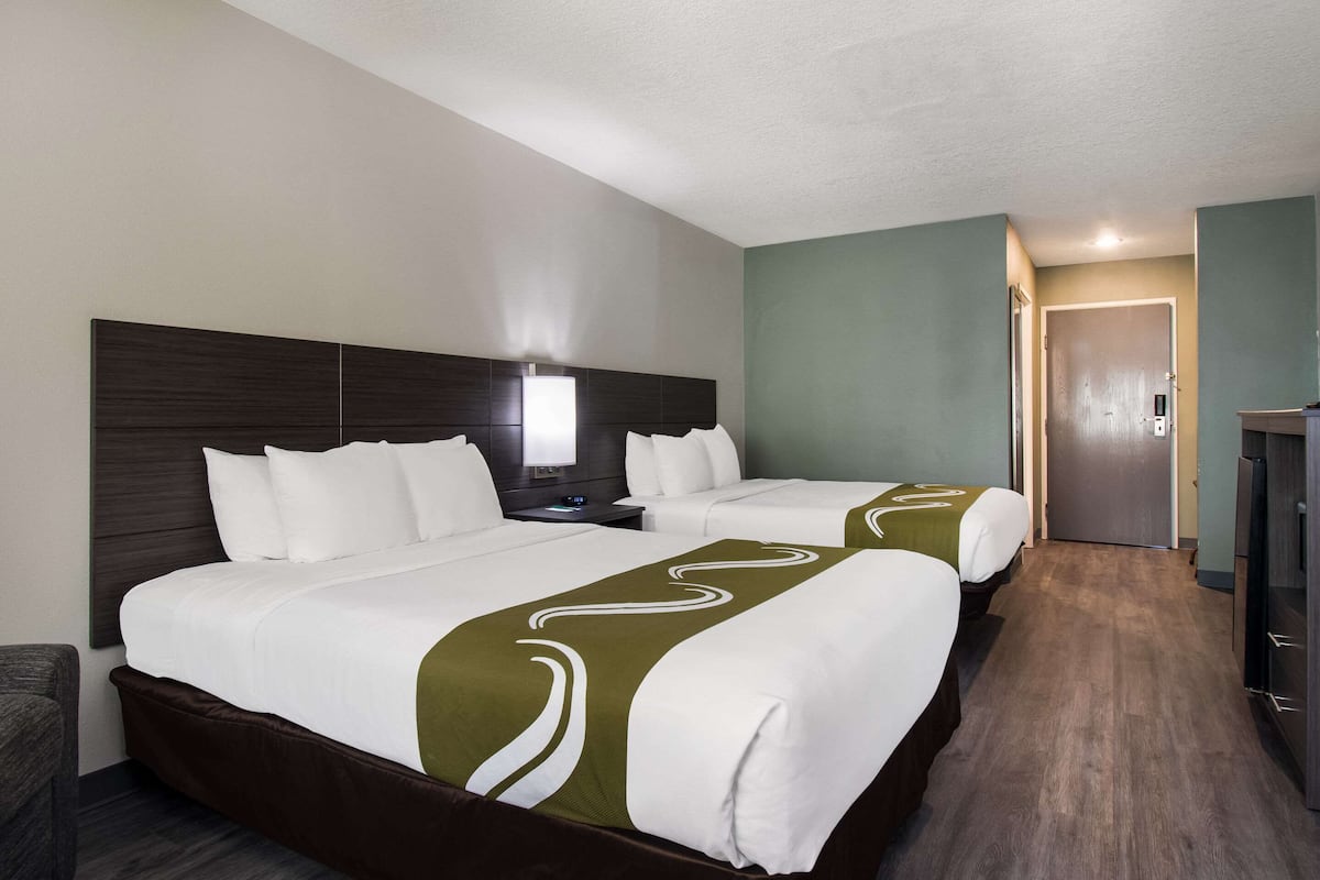 2 habitaciones, ropa de cama de alta calidad y edredón