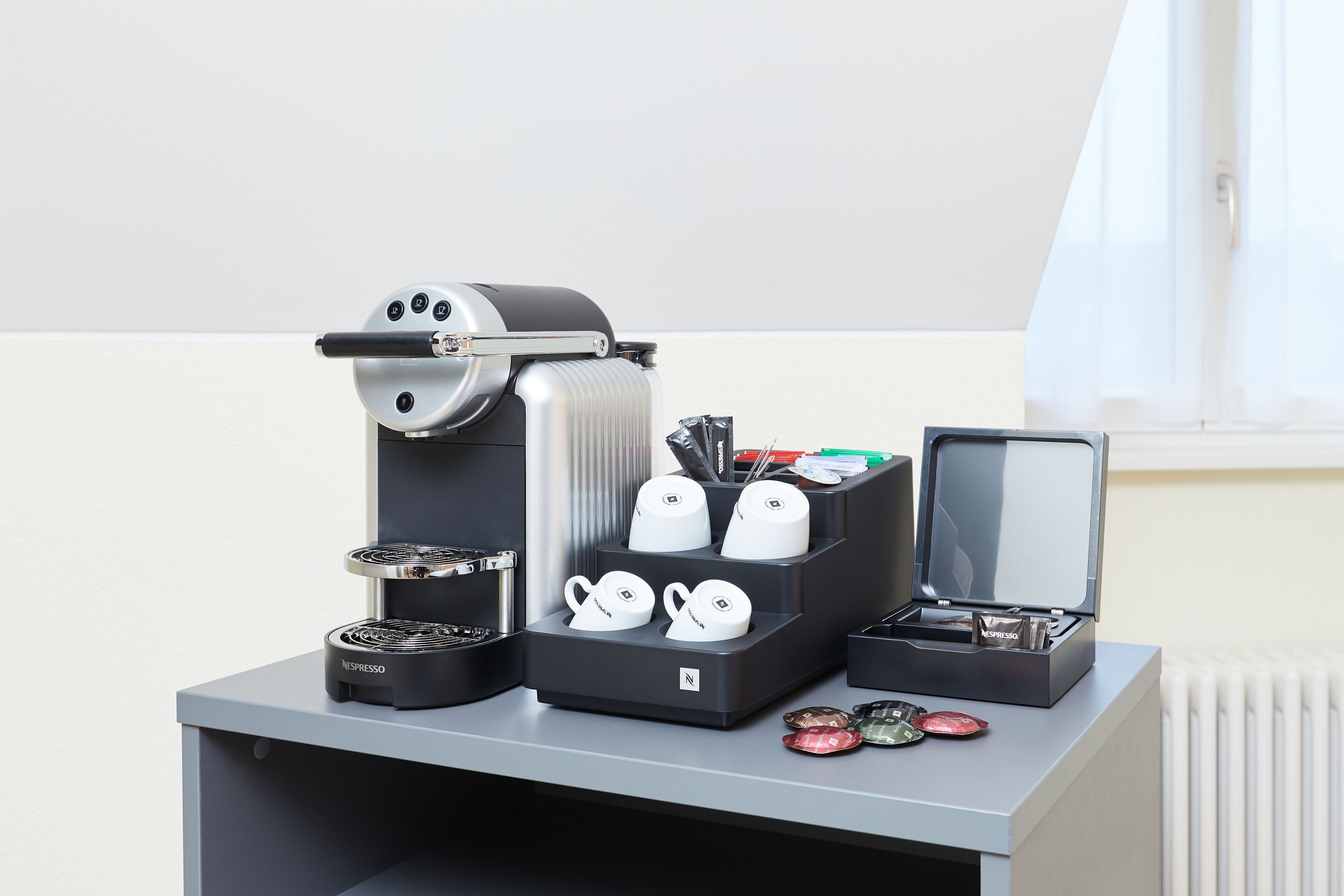 roof deluxe room | in-room dining