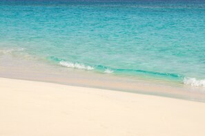 Beach nearby, sun-loungers, beach umbrellas, beach towels