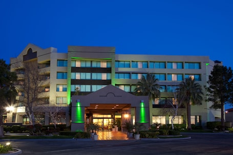 Exterior. Holiday Inn Palmdale-Lancaster by IHG