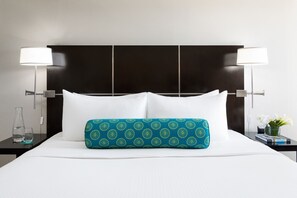 Egyptian cotton sheets, premium bedding, in-room safe, desk