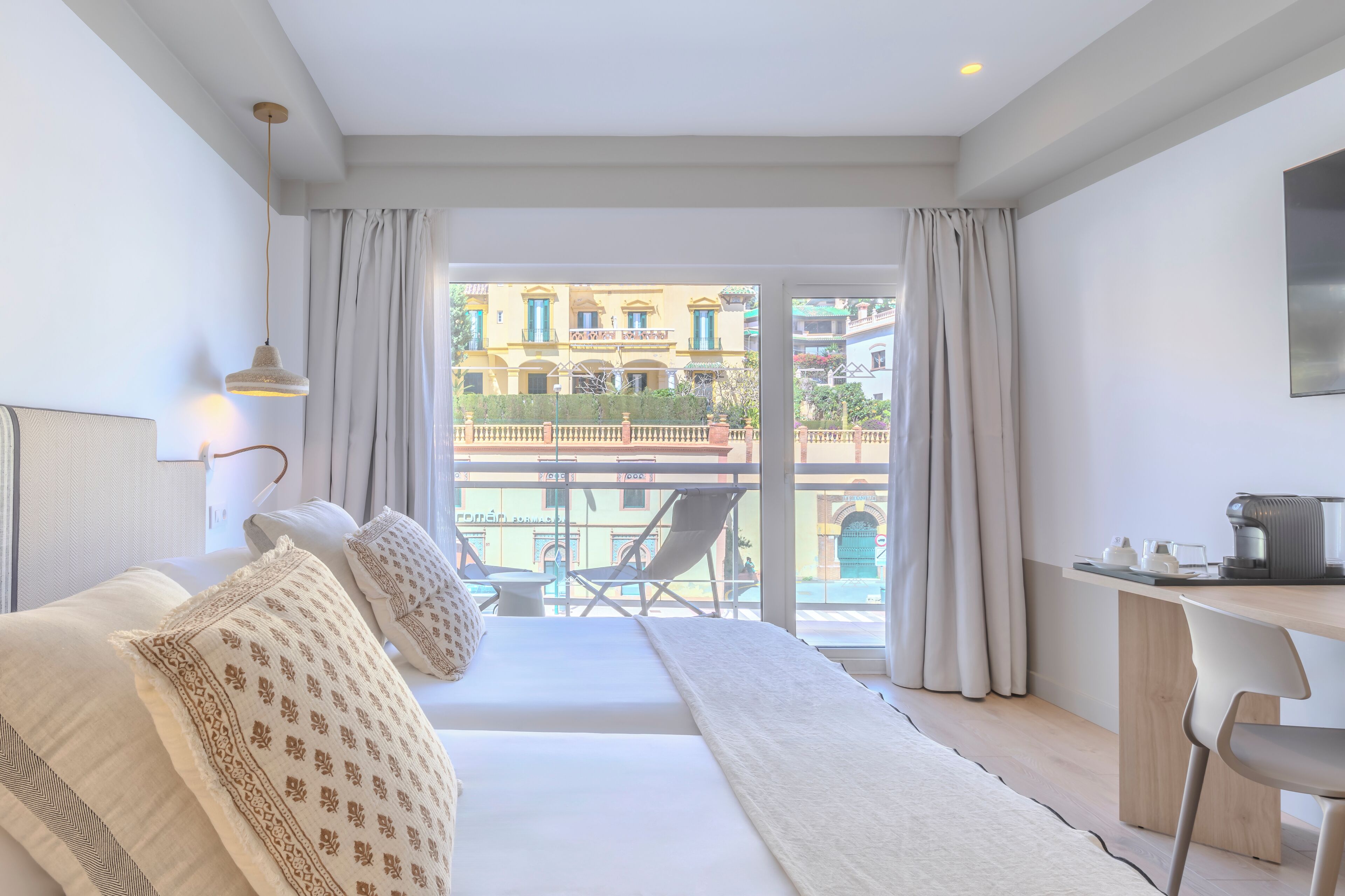 superior double or twin room, balcony | 1 bedroom, minibar, in-room safe, desk