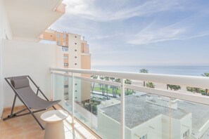Superior Double Room, Balcony, Ocean View | Minibar, in-room safe, desk, blackout drapes