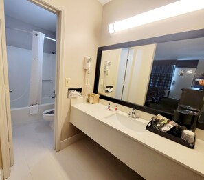 Combined shower/tub, eco-friendly toiletries, hair dryer, towels - Super 8 by Wyndham Marion NC (Marion)