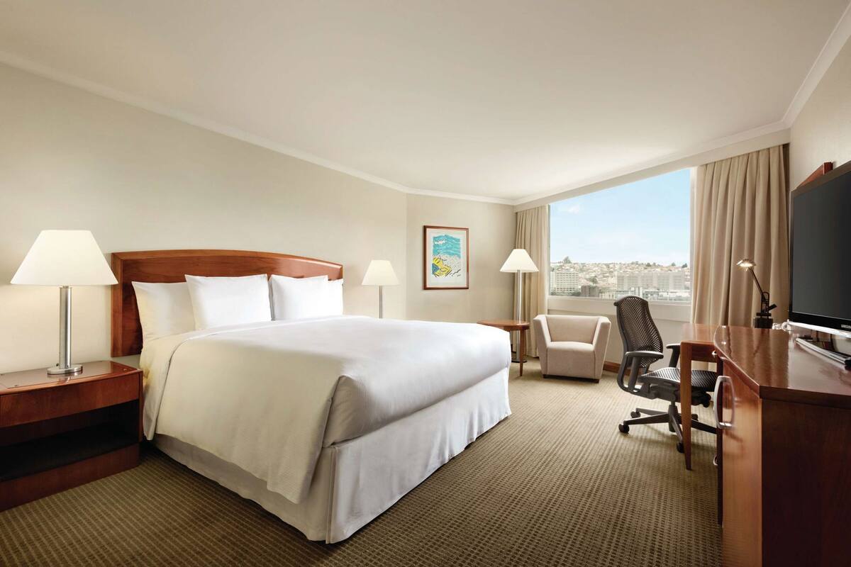 Ropa de cama de alta calidad y minibar