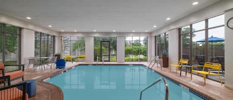 Indoor pool, pool loungers