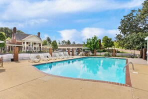 Seasonal outdoor pool, pool loungers