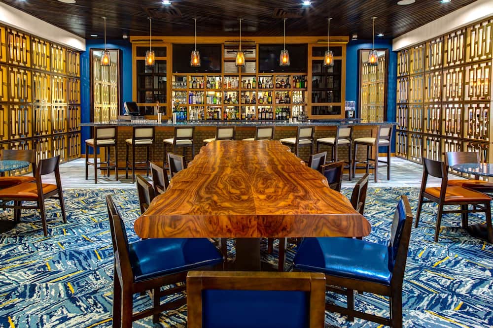 DoubleTree by Hilton Hotel Arlington DFW South