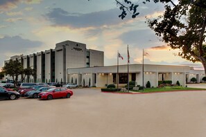 Exterior - DoubleTree by Hilton Hotel Arlington DFW South (Arlington)