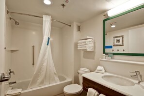 Amenidades de baño ecológicas, secadora de cabello, toallas 