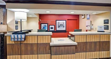 Hampton Inn Albany-Wolf Road (Airport)