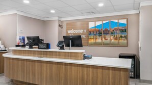 Reception - Hampton Inn Albany-Wolf Road (Airport) (Albany)